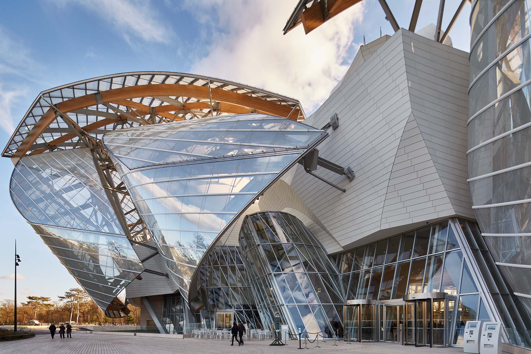 Fondation Louis Vuitton, Building in Paris by Frank Gehry - Con l